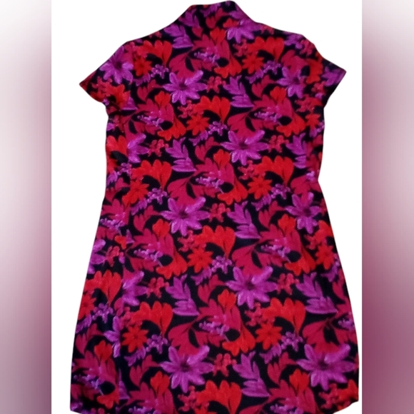 Tommy Bahama -NWT Black Shift Dress W/Red & Purple Floral Print, Short Sleeve - Picture 9 of 11